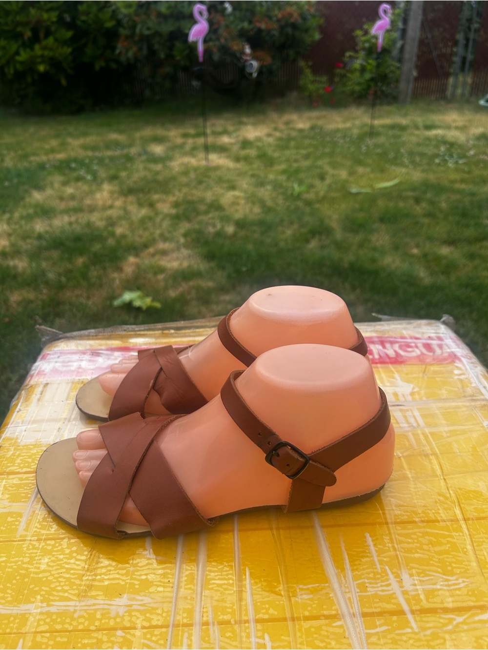BC Because Life Too Good Brown Women's Leather Cross-Strap Sandals Sz 7.5